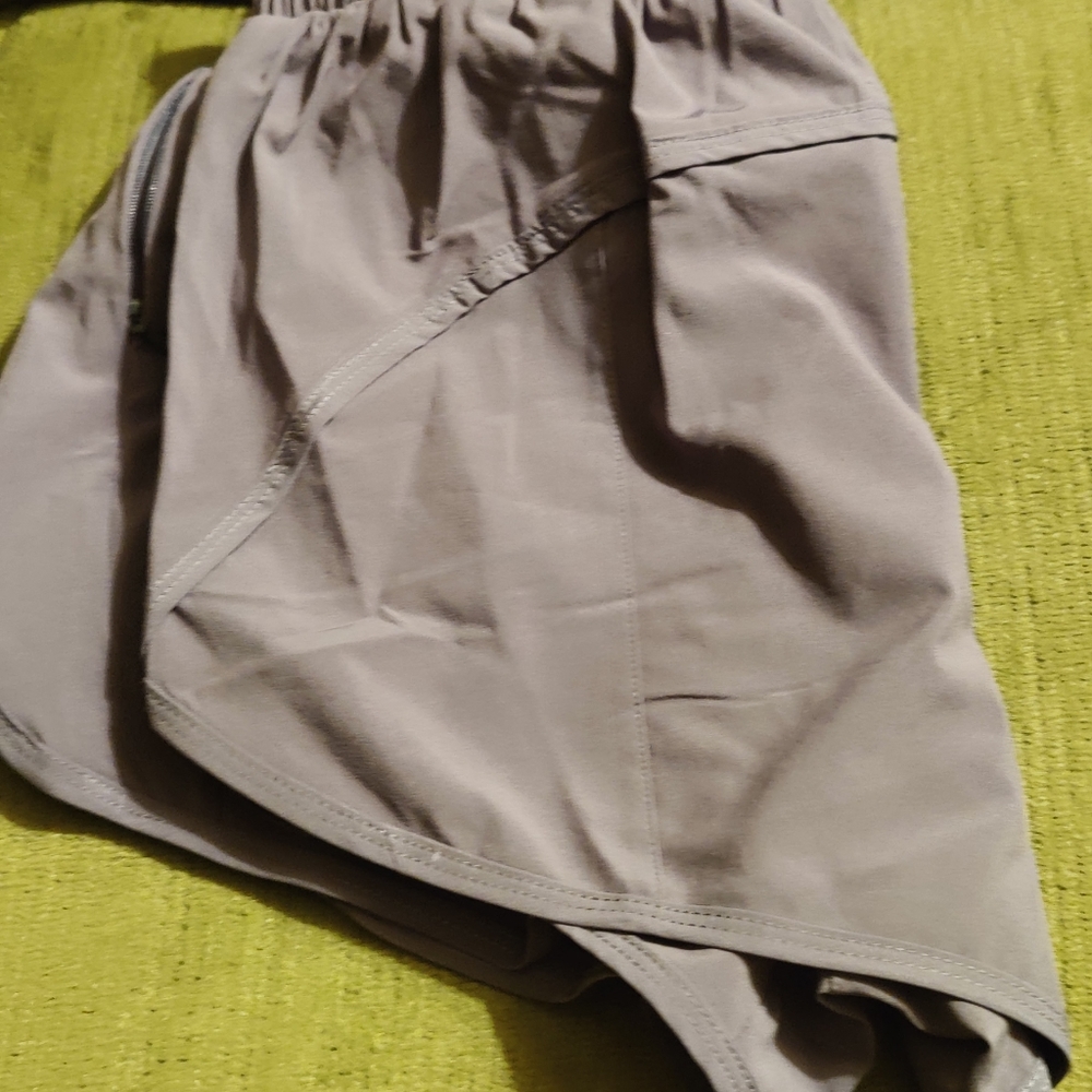 Women Athletic Shorts Size Small nwot - Picture 3 of 5